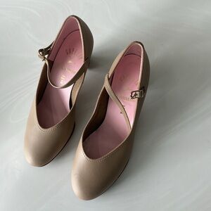 Capezio Women's Tan Tap Shoes